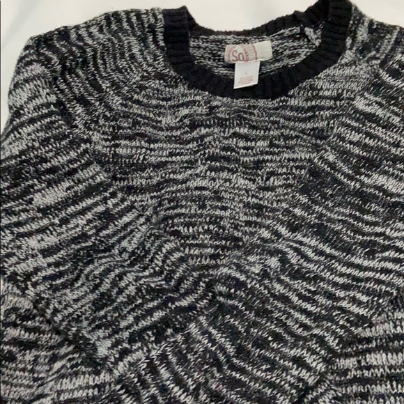 Sweater - Picture 3 of 3